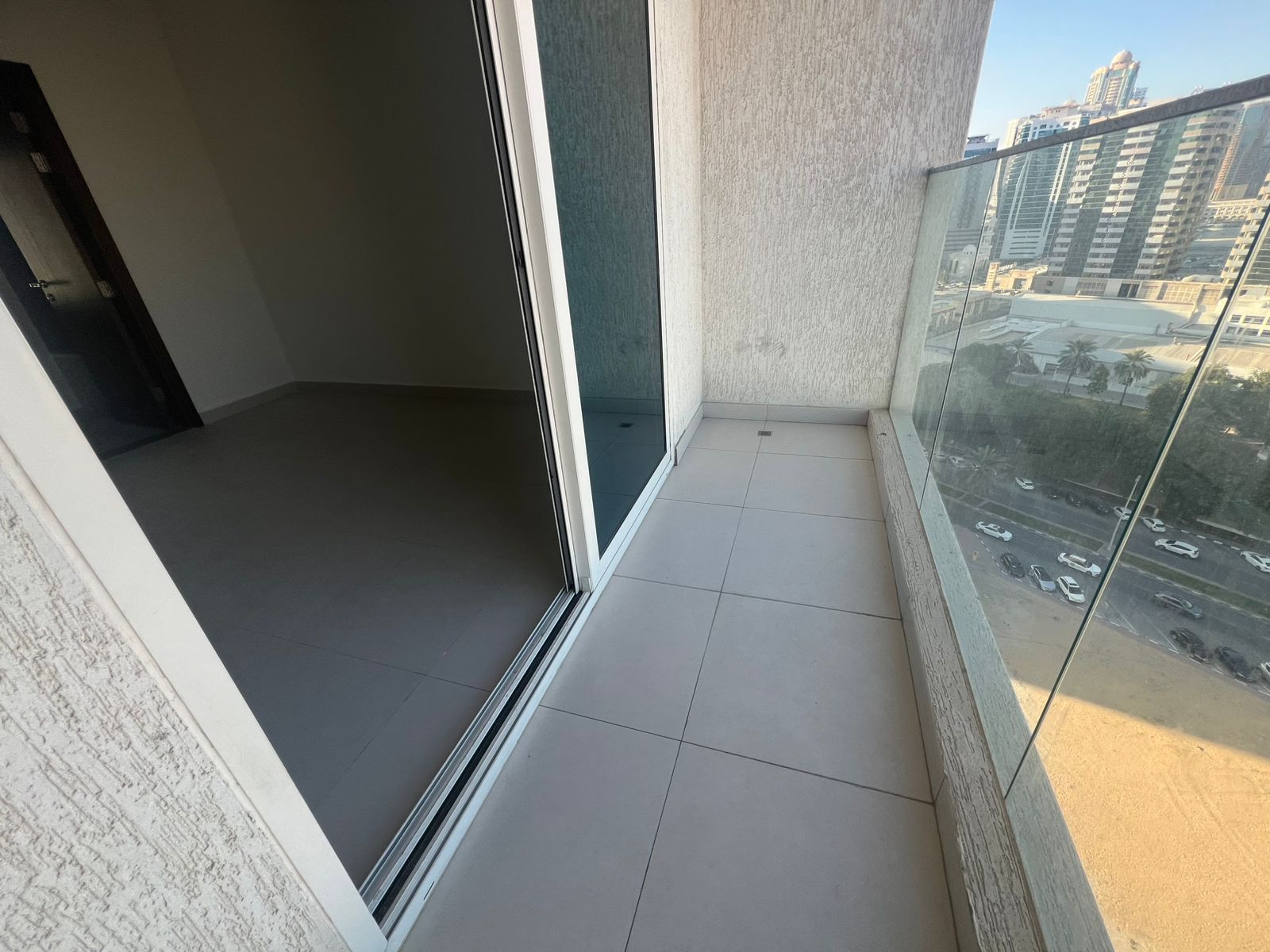 2nd tenant \ Balcony \ Parking \ Open view \ Spacious