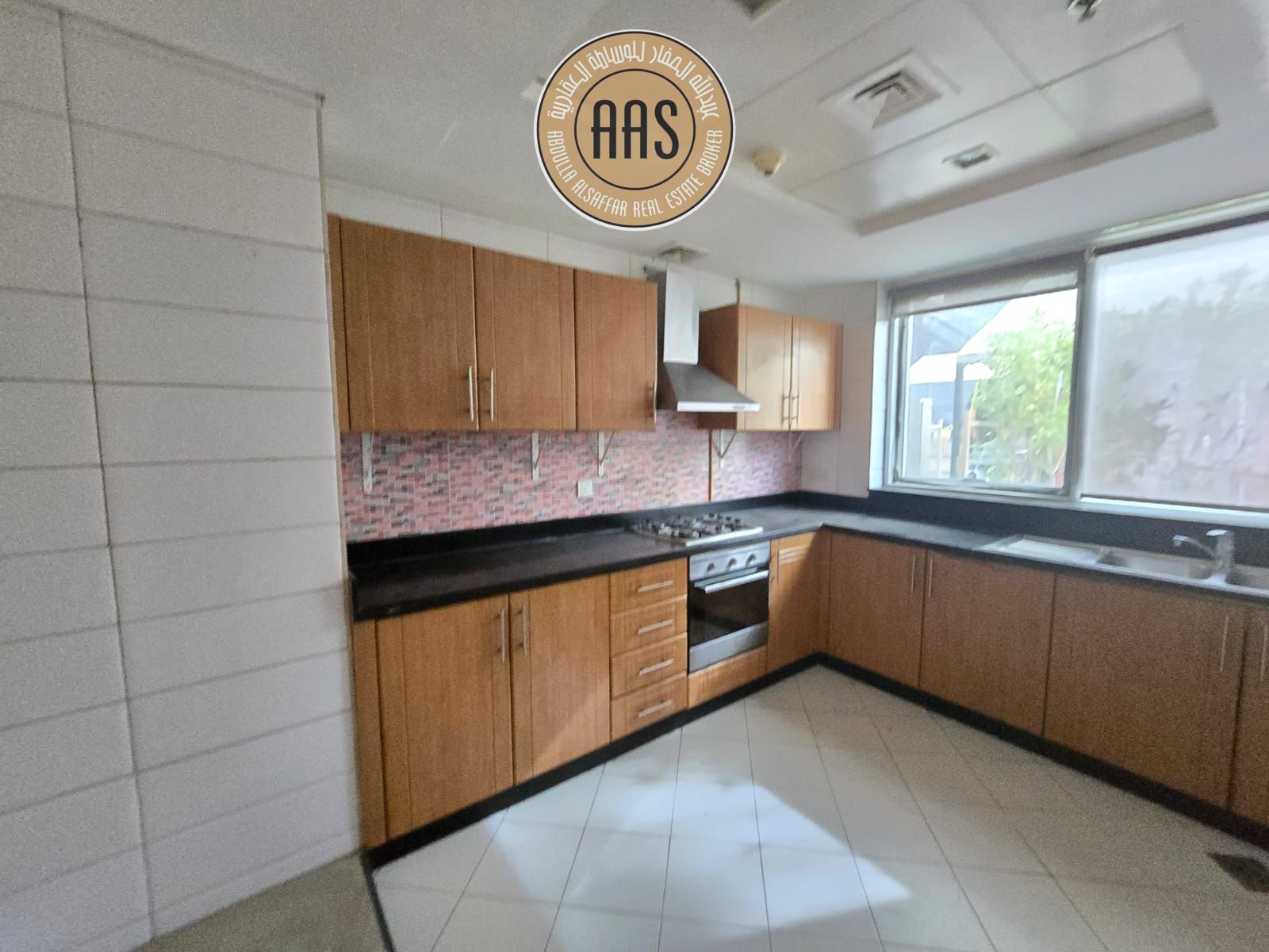 Well Maintained 2 Bedroom Apartment – Chiller Free