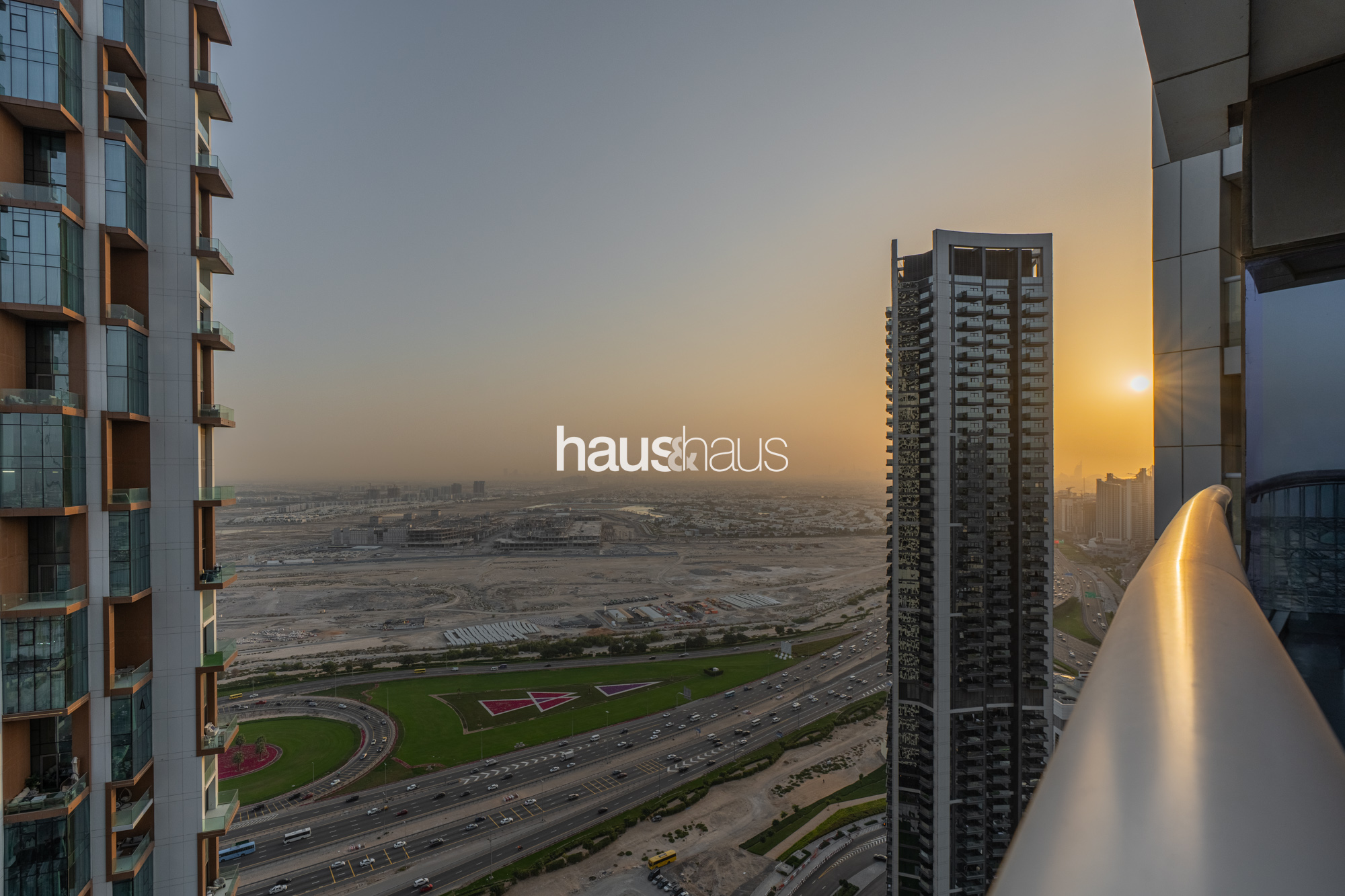 Skyline Views | High Floor | Hotel Facilities