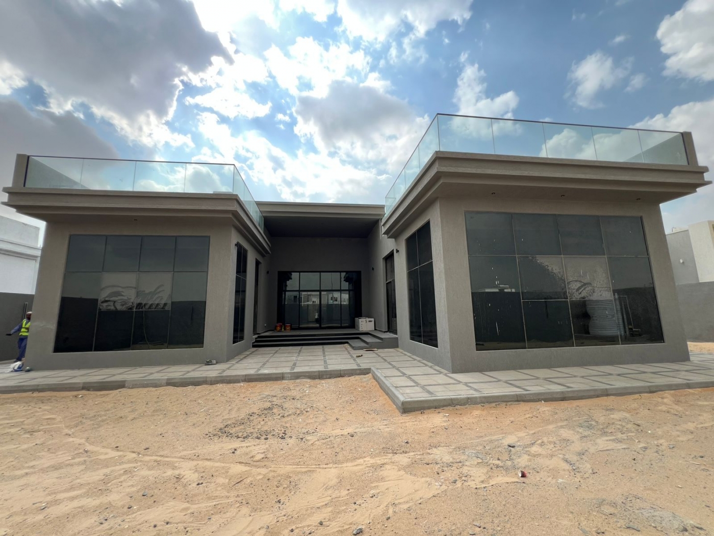 Luxury Brand New 4-BR Villa | Wadi Al Shabak