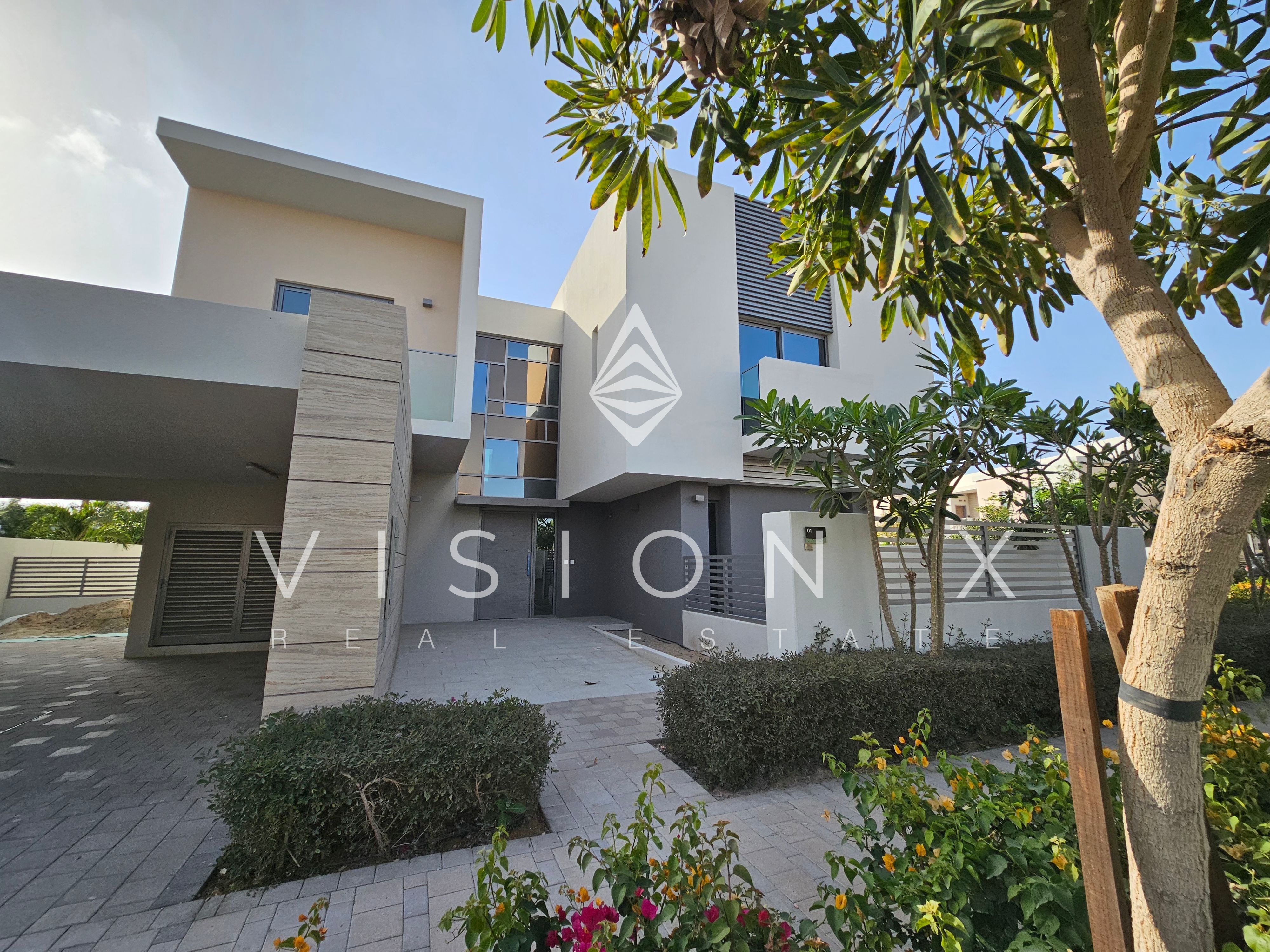 Sophisticated Living | Premium Townhouse | Ready to Move