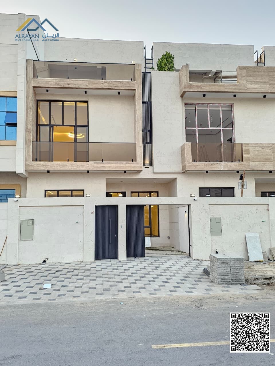 Luxury townhouse villa for sale in Ajman, Al Yasmin area. Super deluxe finishing. The villa is in an excellent location on the Sheikh Mohammed Bi