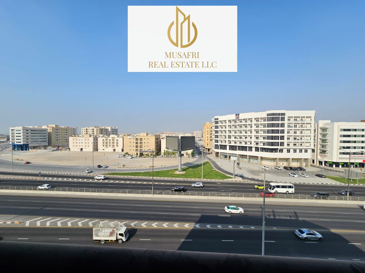Unbeatable Price!!! Spacious 1BHK with 2 Baths & Balcony for only 35k in Heart of Muwaileh Commercial, Close to Dubai Exit, Call Umer