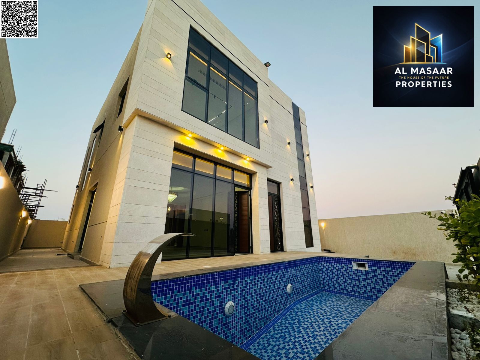 Special cash price for a modern villa with a swimming pool and luxurious finishes, close to all services, including registration fees.