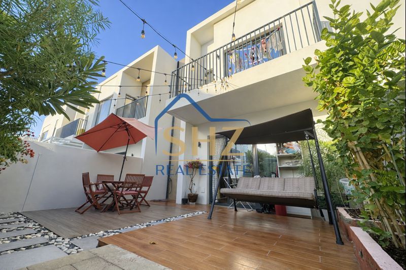 Single Row | Vastu | VOT | Near Amenities