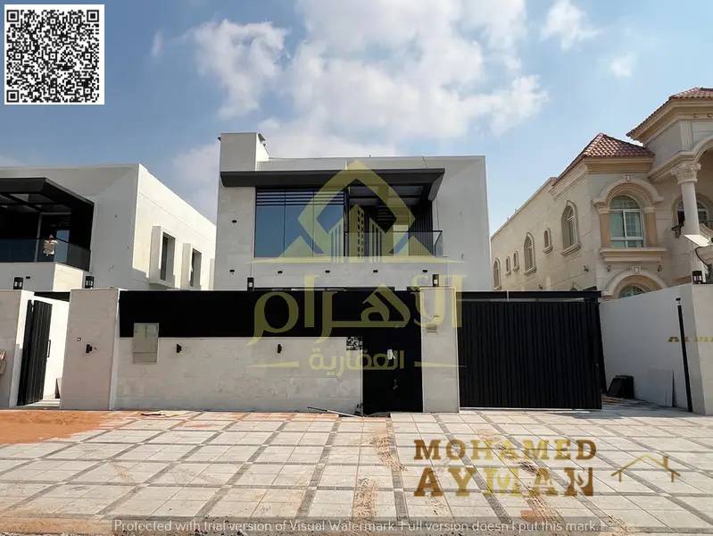 For sale: Ready-to-move-in villa, close to all amenities, with very spacious layouts and a luxurious design.