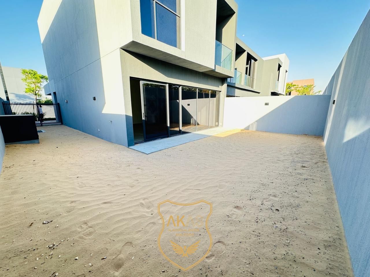 3BR Townhouse | Affordable Price | Easy Access to Dubai