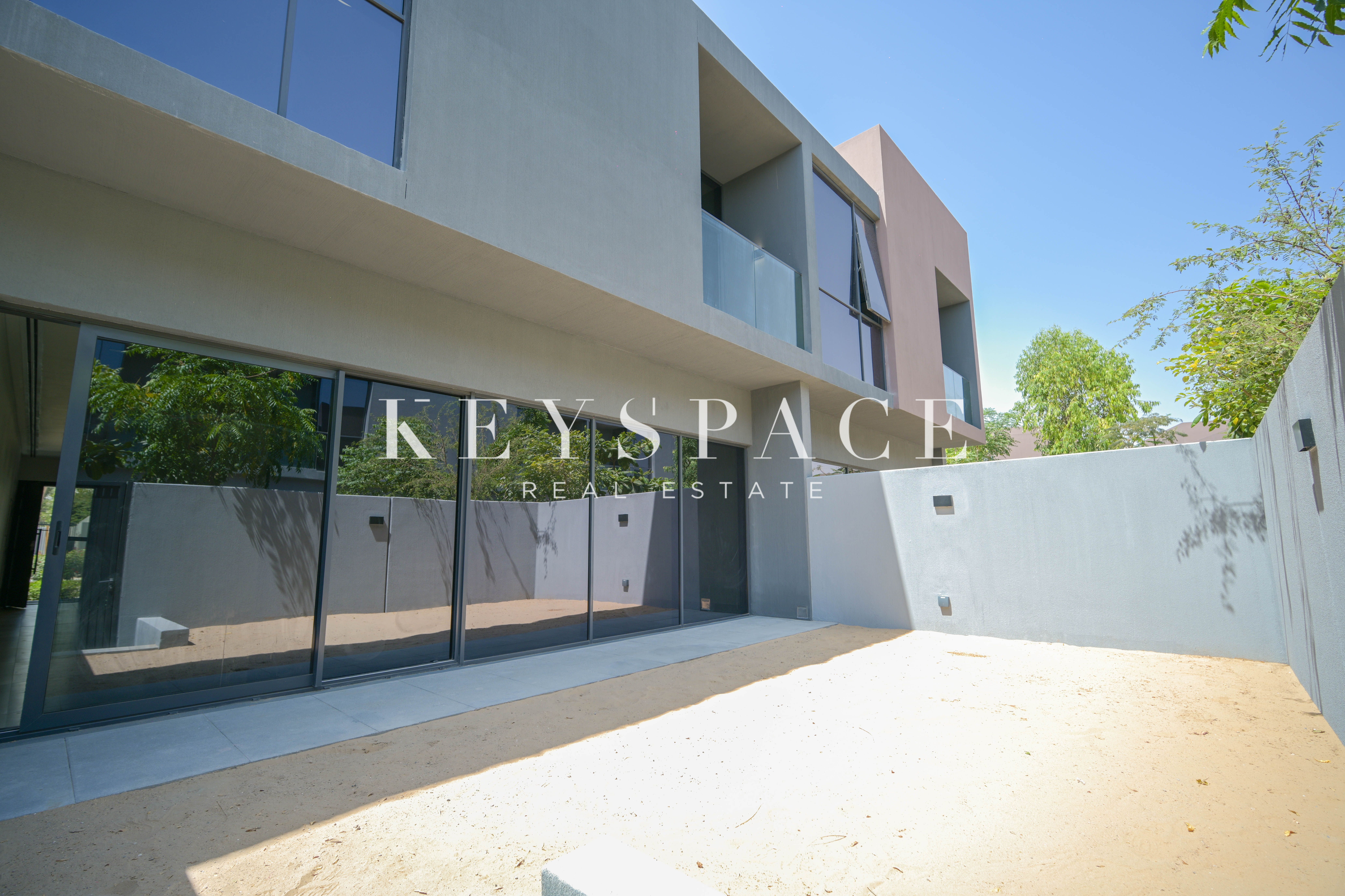 Smart Villa with Immediate Access to Walking & Cycling Green Trails | Resale