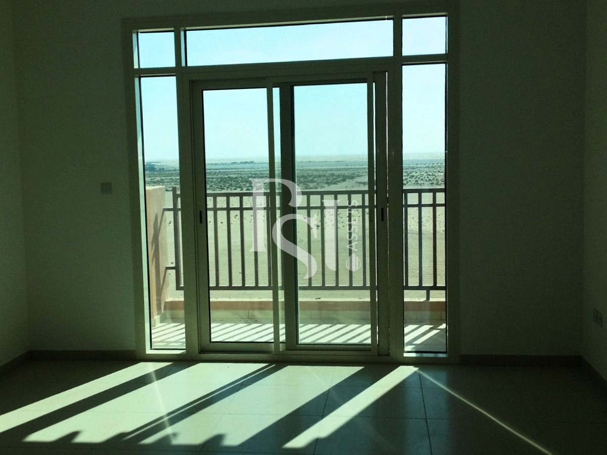 Balcony | Cozy Community | Rent Refund