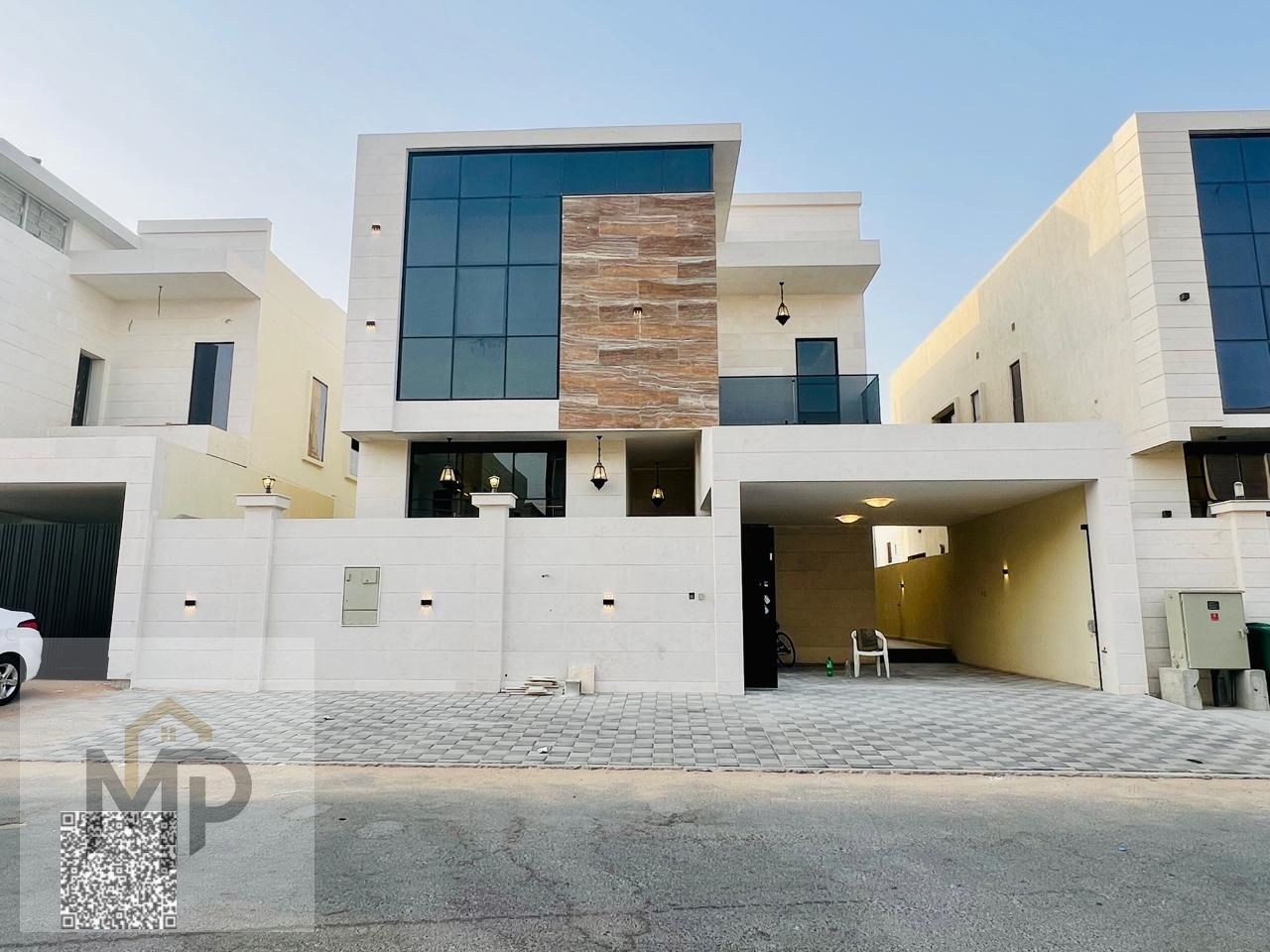 Villa in Al Yasmin area, close to all services, large area, freehold ownership for all nationalities, with water, electricity and air conditioning.
