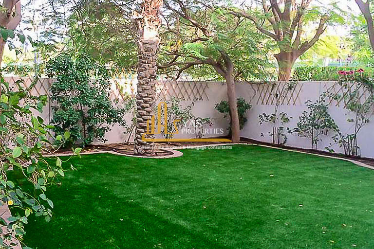 Large 3br +Study | Traditional | Single Row