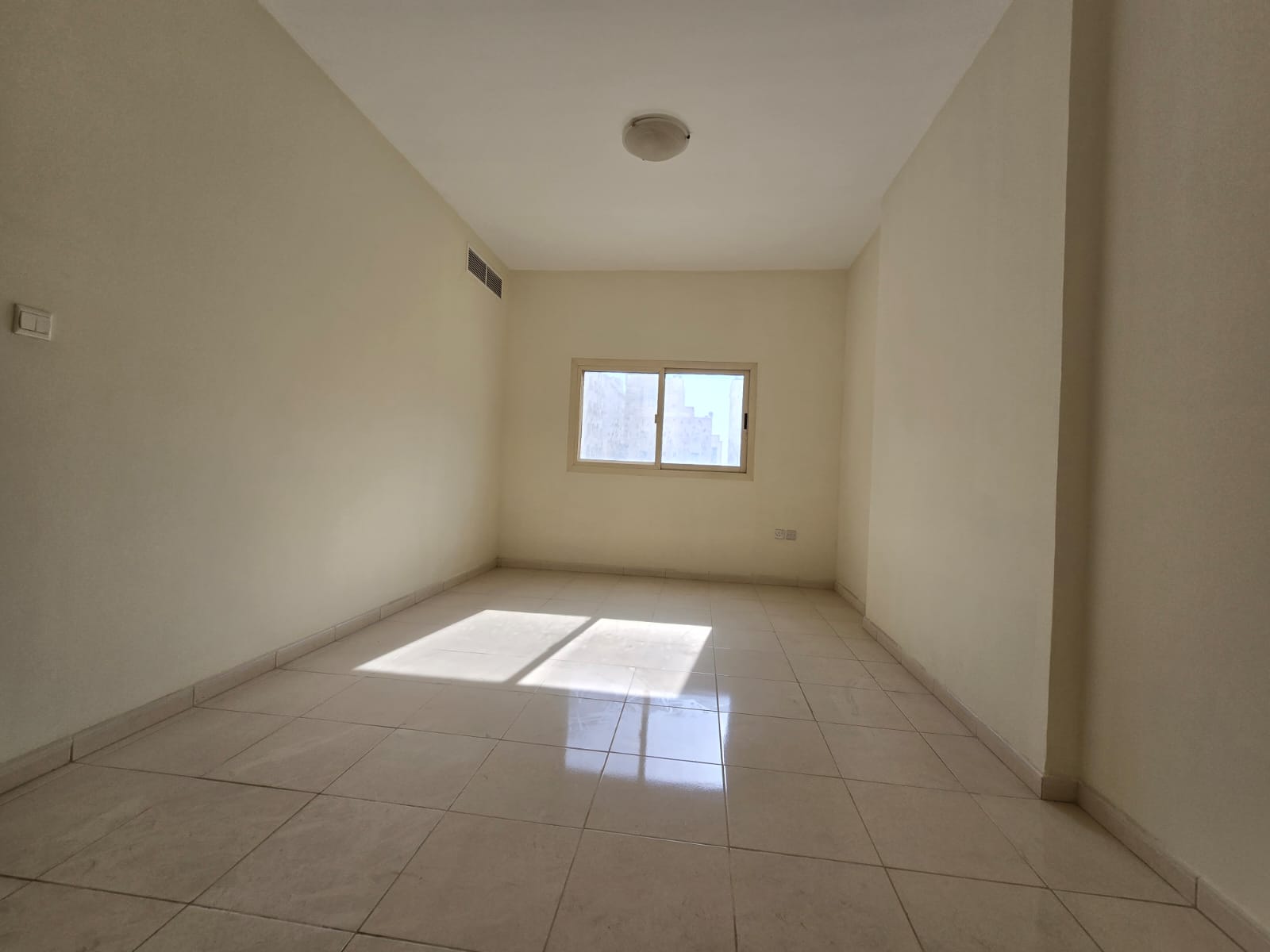 Excellent opportunity! Two-bedroom apartment for rent in Al Nuaimiya, strategically located opposite Thumbay Hospital and directly on the Sharjah exit