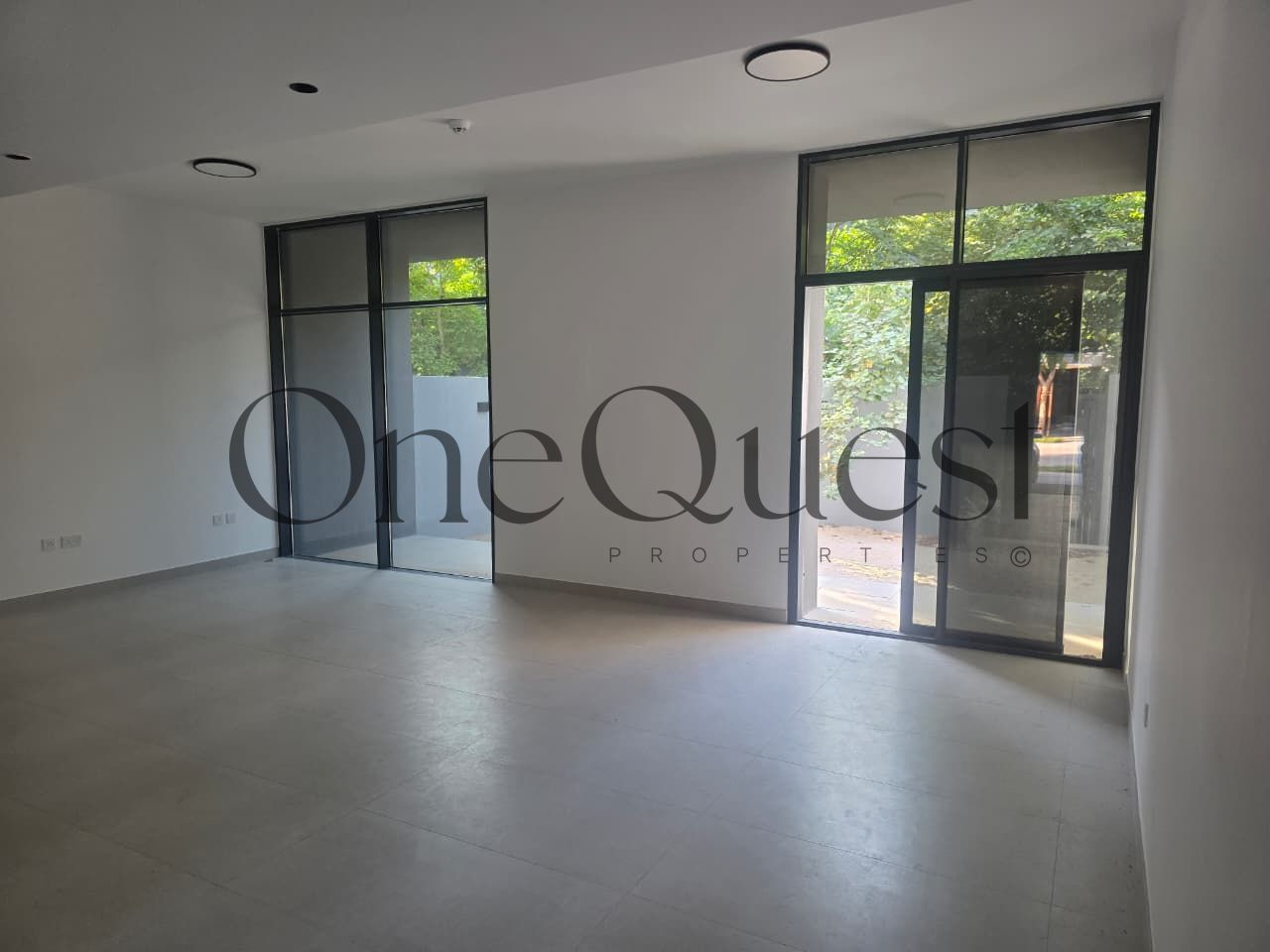 4bed townhouse for rent in kaya massar