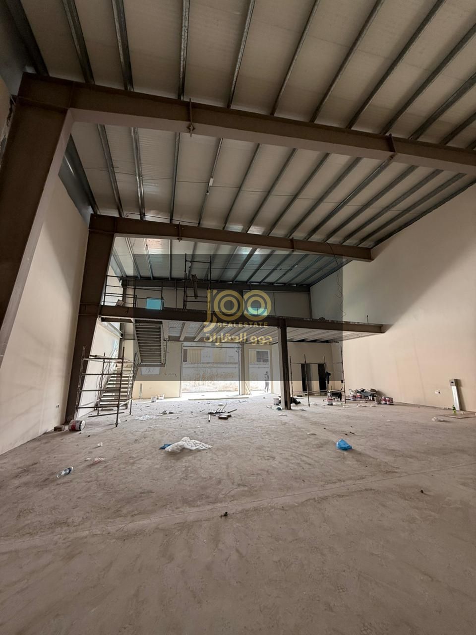 5,000 sq. ft warehouse with mezzanine, 85 kW power