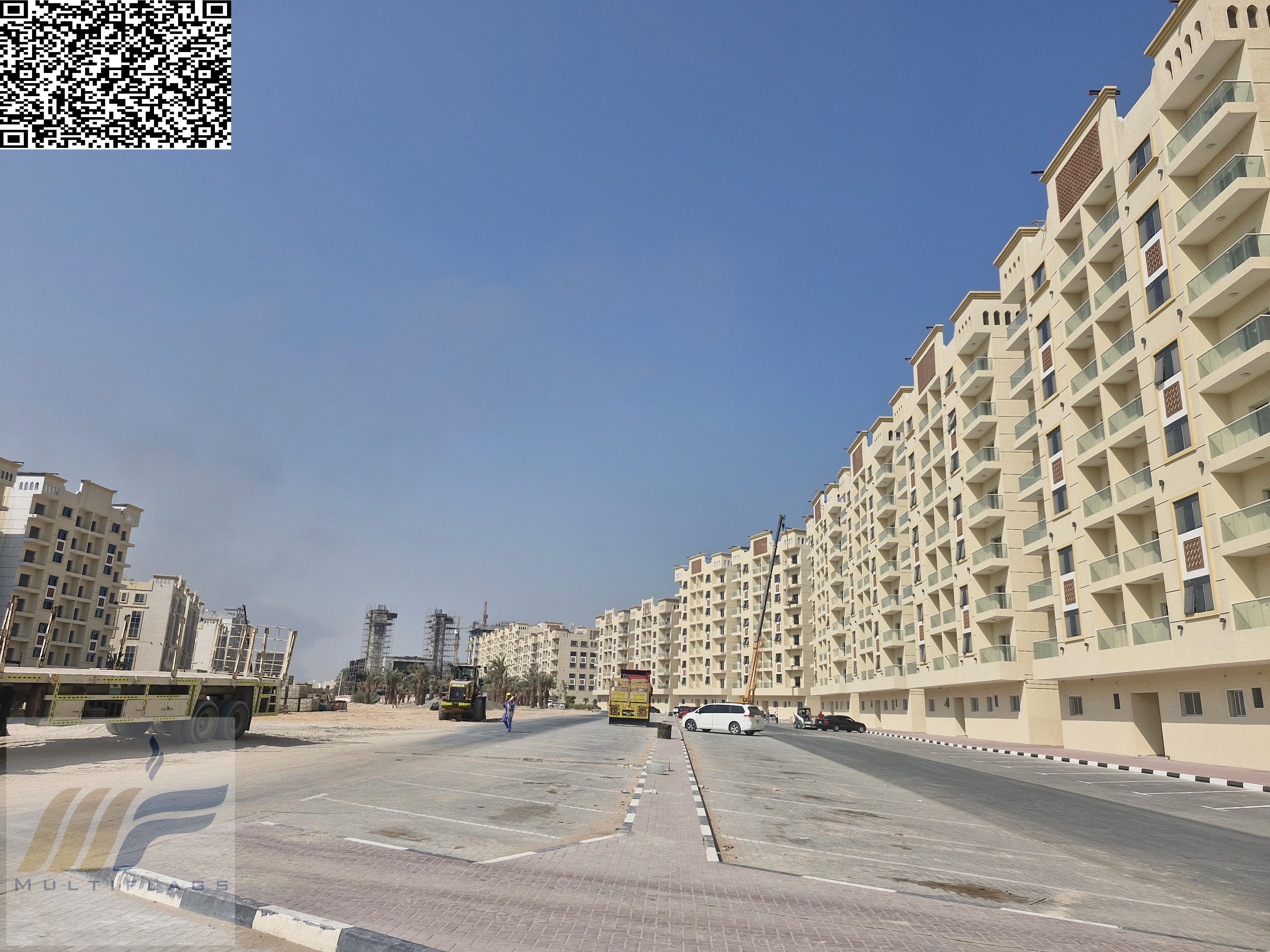 A ready-to-own studio apartment for sale with a clear and convenient payment plan. Excellent sale in Al Ameera Village - Ajman (Al Yasmin area).