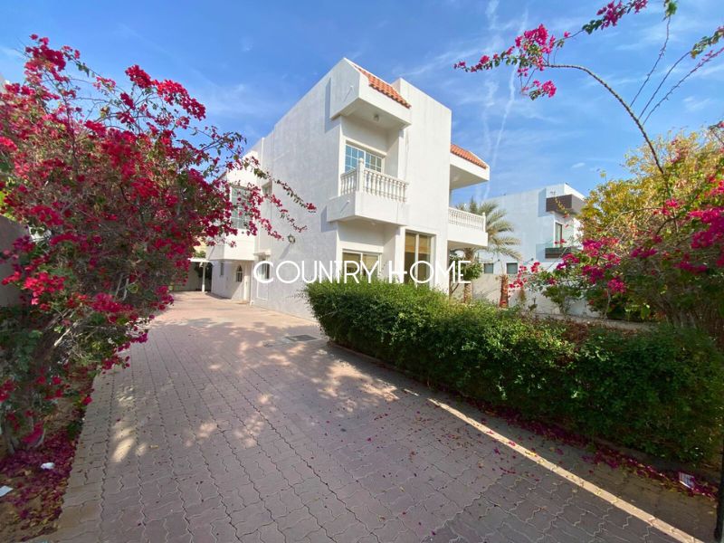 Independent 5BR Villa | Prime Location