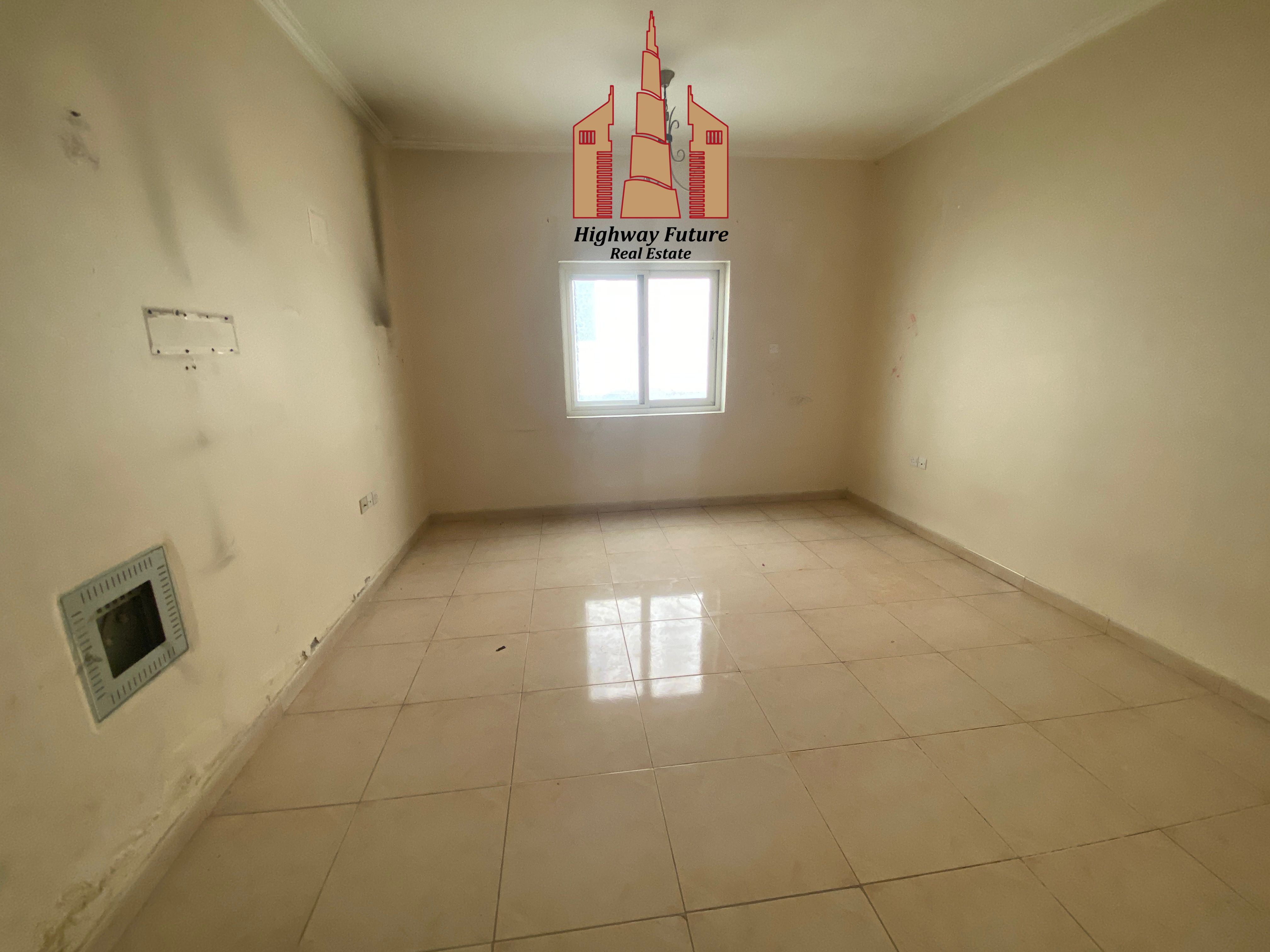 Hot Offer | Close To Lulu | Good Size Studio |