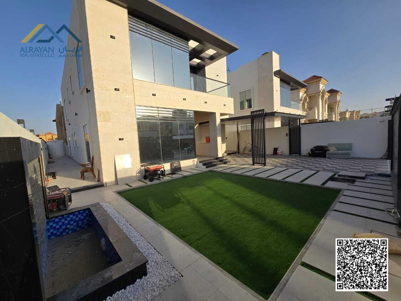 Luxury villa for sale in Ajman, Al Muwaihat 2. Super deluxe finishing. The villa is in an excellent location at the exit of Sheikh Ammar Street a