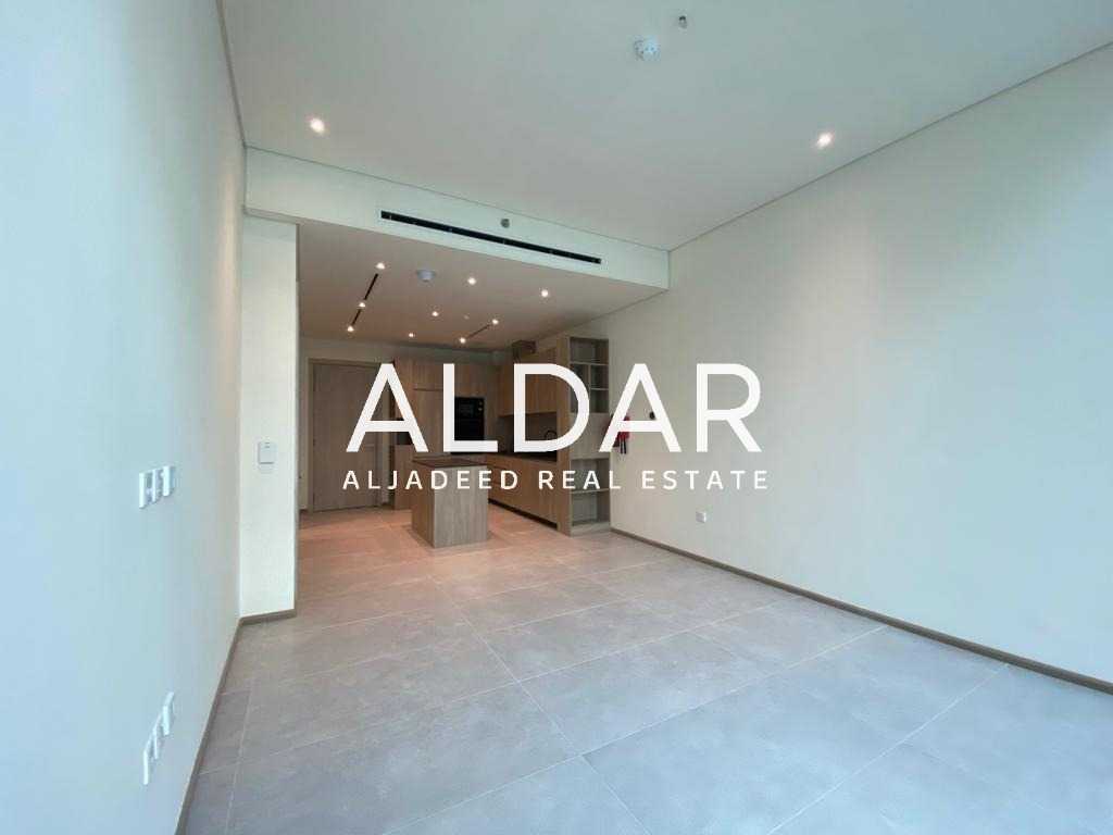 With Appliances | Bright | Near Park | Pool View