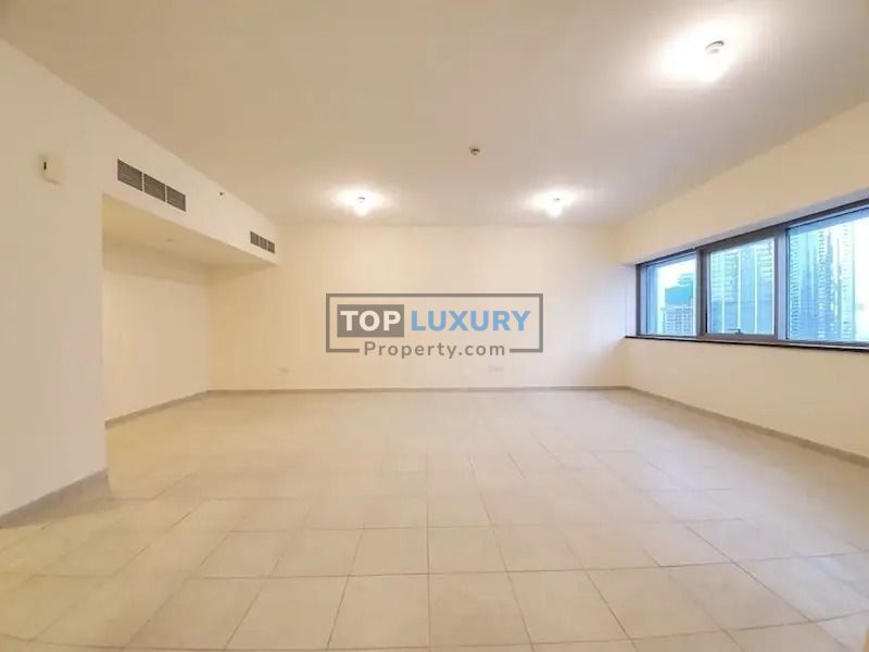 BURJ KHALIFA VIEW | NEAR TO METRO | HIGH FLOOR