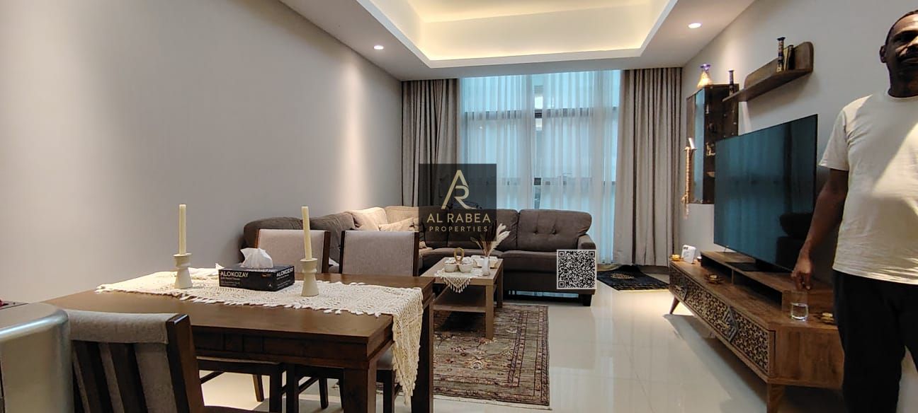 Freehold ownership for all nationalities - Immediate occupancy - Swimming pool, gym, parking - Flexible payment plan - Excellent location