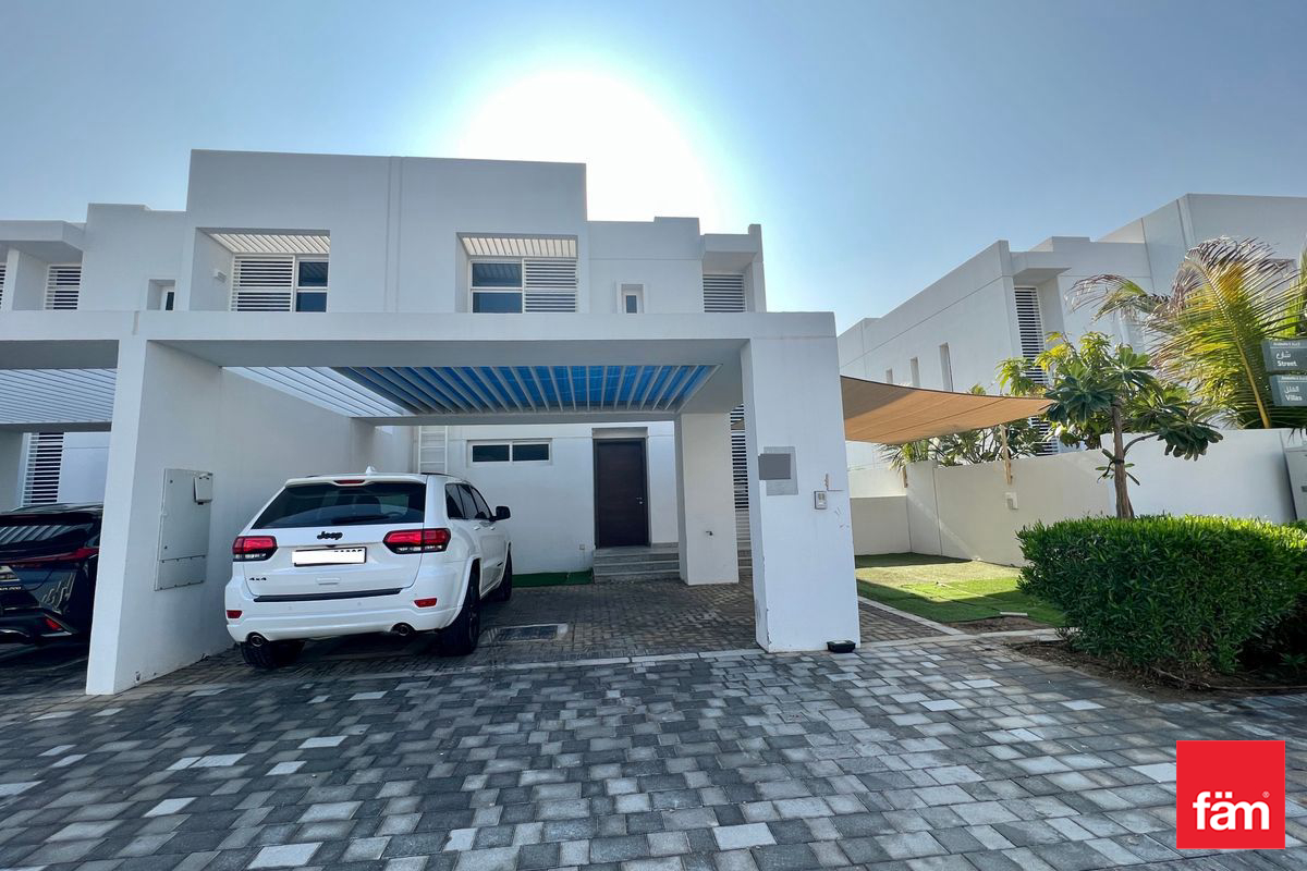 Elegant 3 Br +Maids |Single Row | Type A End Unit