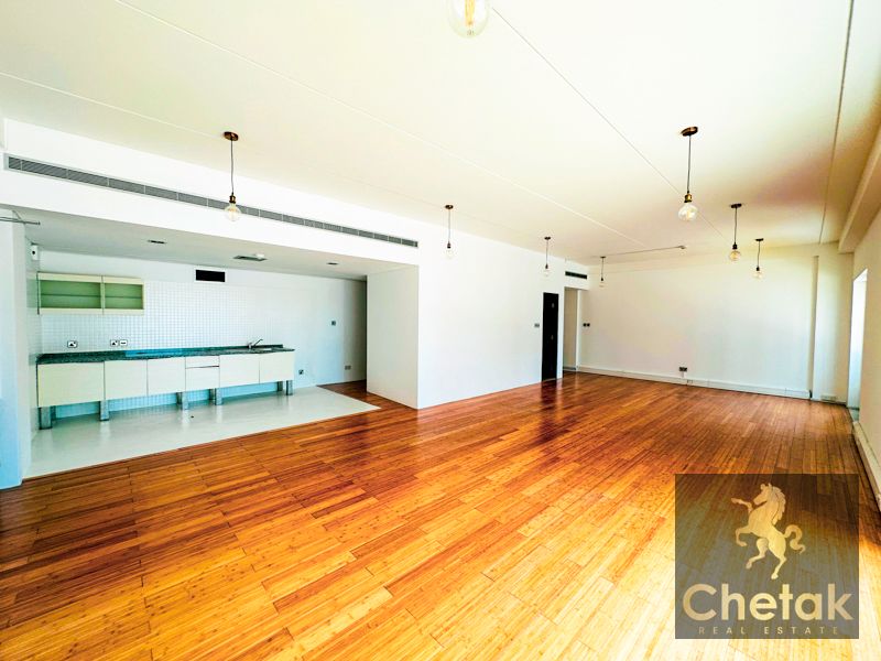 Modern Office | Media City | Bright Open Layout