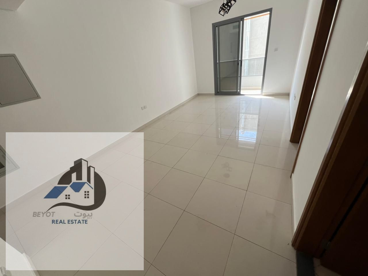 --- For Rent in Ajman – Al Hamidiya 1 A well-located 1 Bedroom + Living Room apartment, ideal for families, close to all essential services.