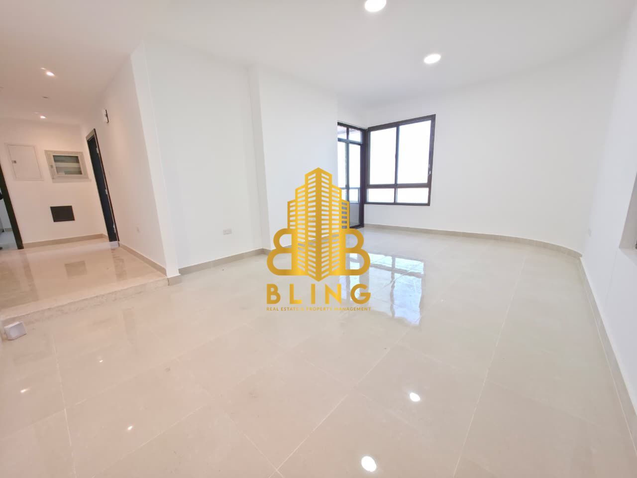 Alluring 3BHK With Built-In Cupboards & Closed Kitchen