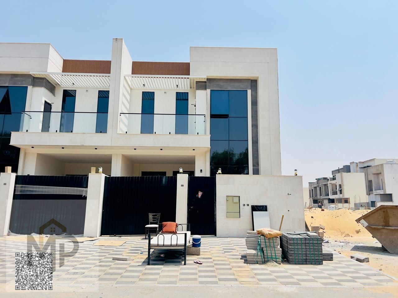 A villa, priced inclusive of registration and ownership fees, ready for immediate occupancy in one of Ajman's most prestigious areas. Freehold ownersh