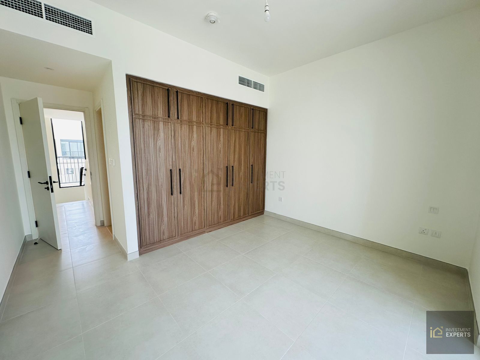 DIRECT FROM OWNER | READY TO MOVE | NEAR AMANITIES