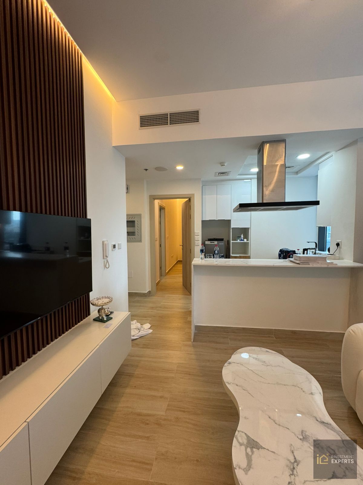 Elegant 1 Bedroom Apartment | East Crest by Meteora | For Rent