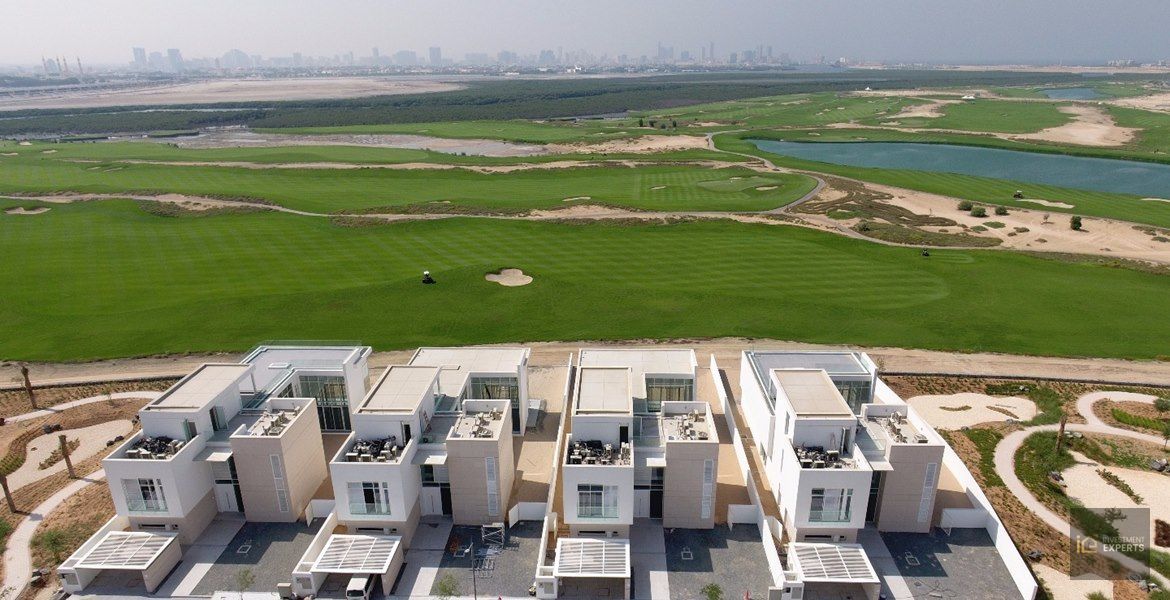 Premium Commercial Plot in The Greens – Panoramic Park & Partial Sea Views