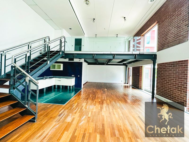Modern Office | Media City | Bright Open Layout