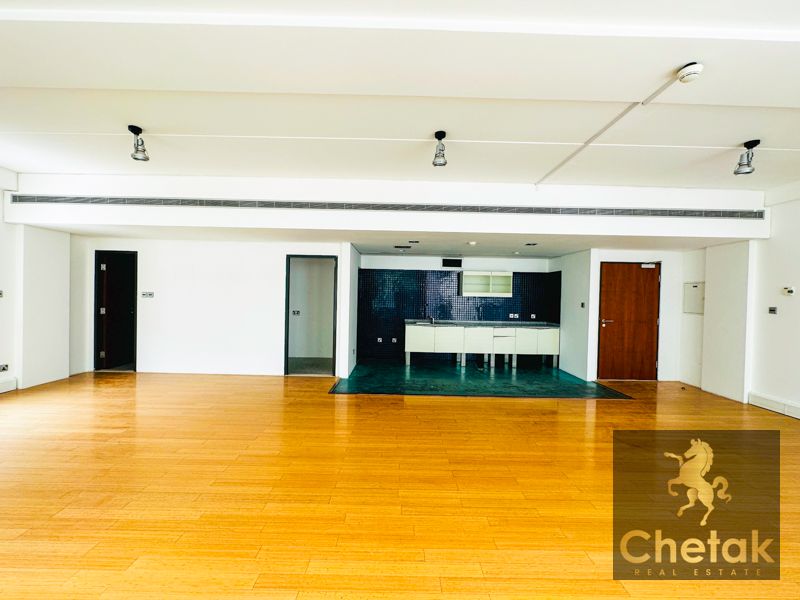 Executive Office | Media City | Prime Location