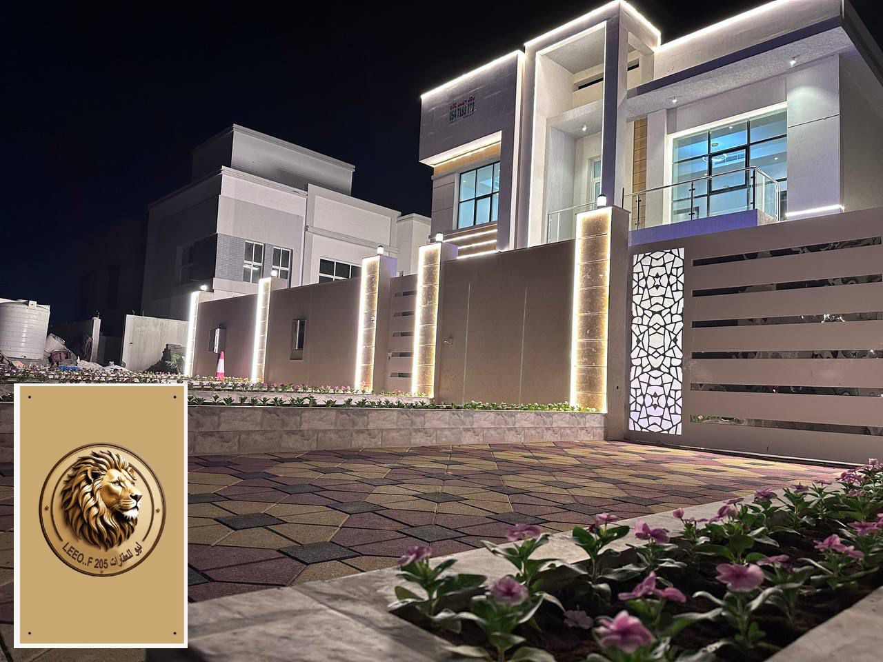 Two bedrooms and a living room for annual rent in Ajman, Al Jurf 2. Second tenant, very clean apartment. Three bathrooms, each bedroom has its own bat