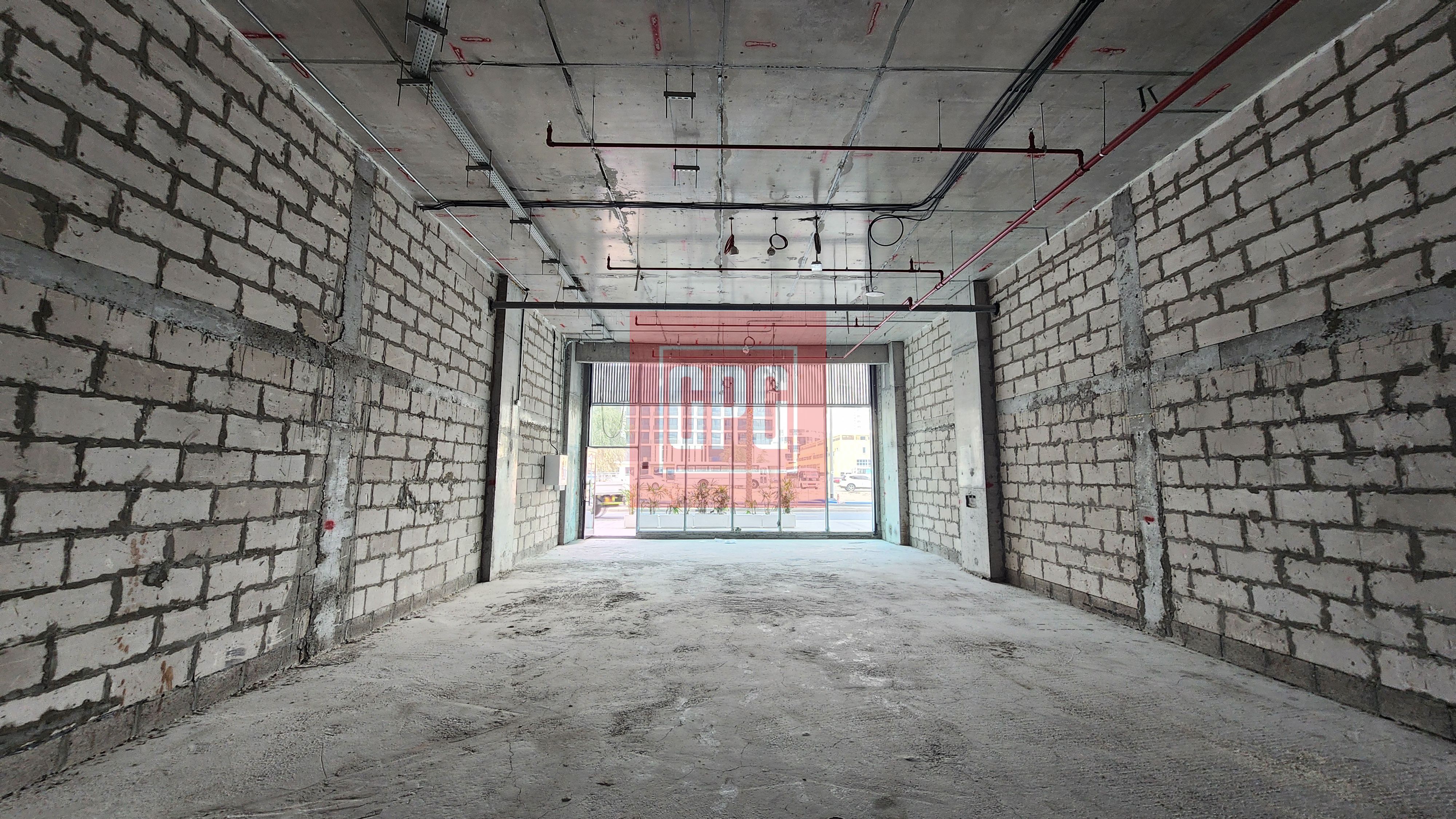 Retail Unit in JVC with Maximum Exposure