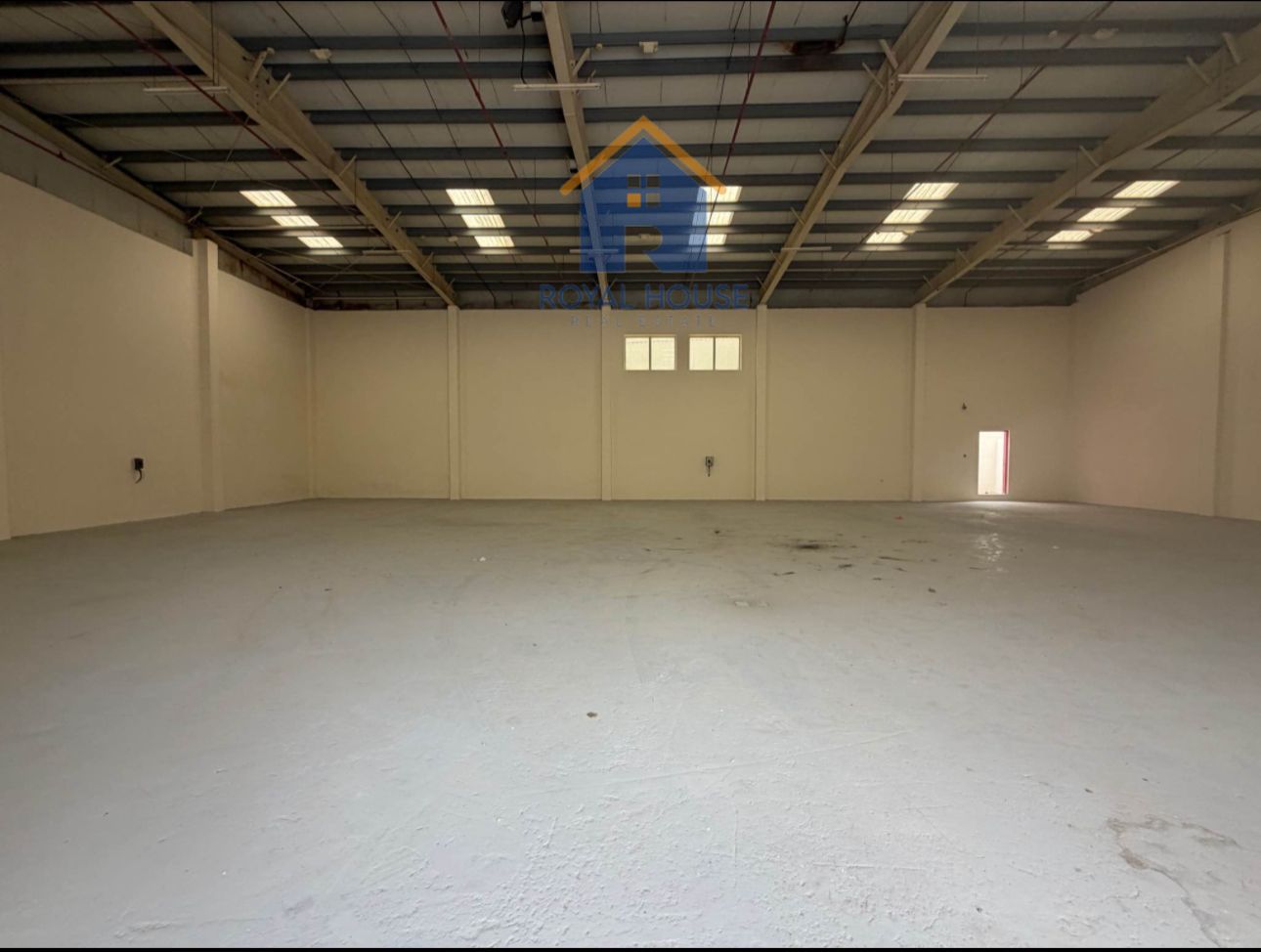13,000sqft warehouse with office - Al Sajaa