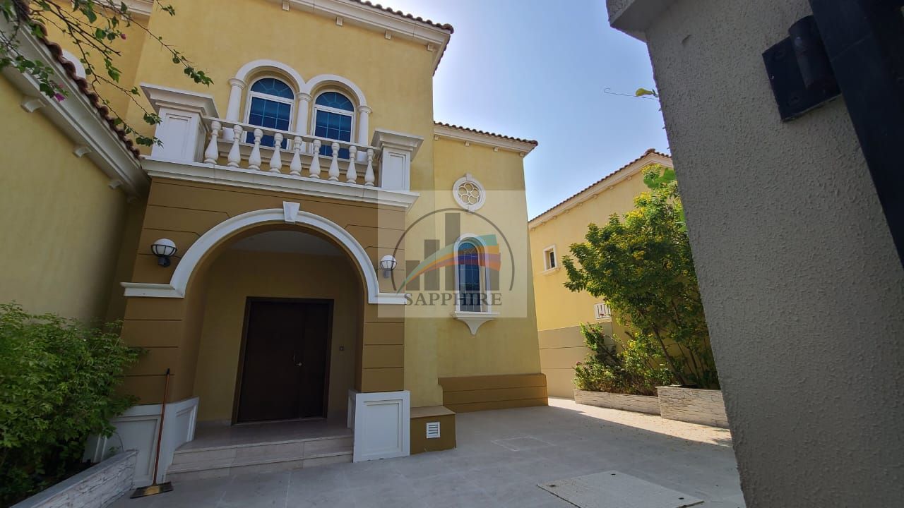 SINGLE ROW | CORNER UNIT | 3BHK LARGE.