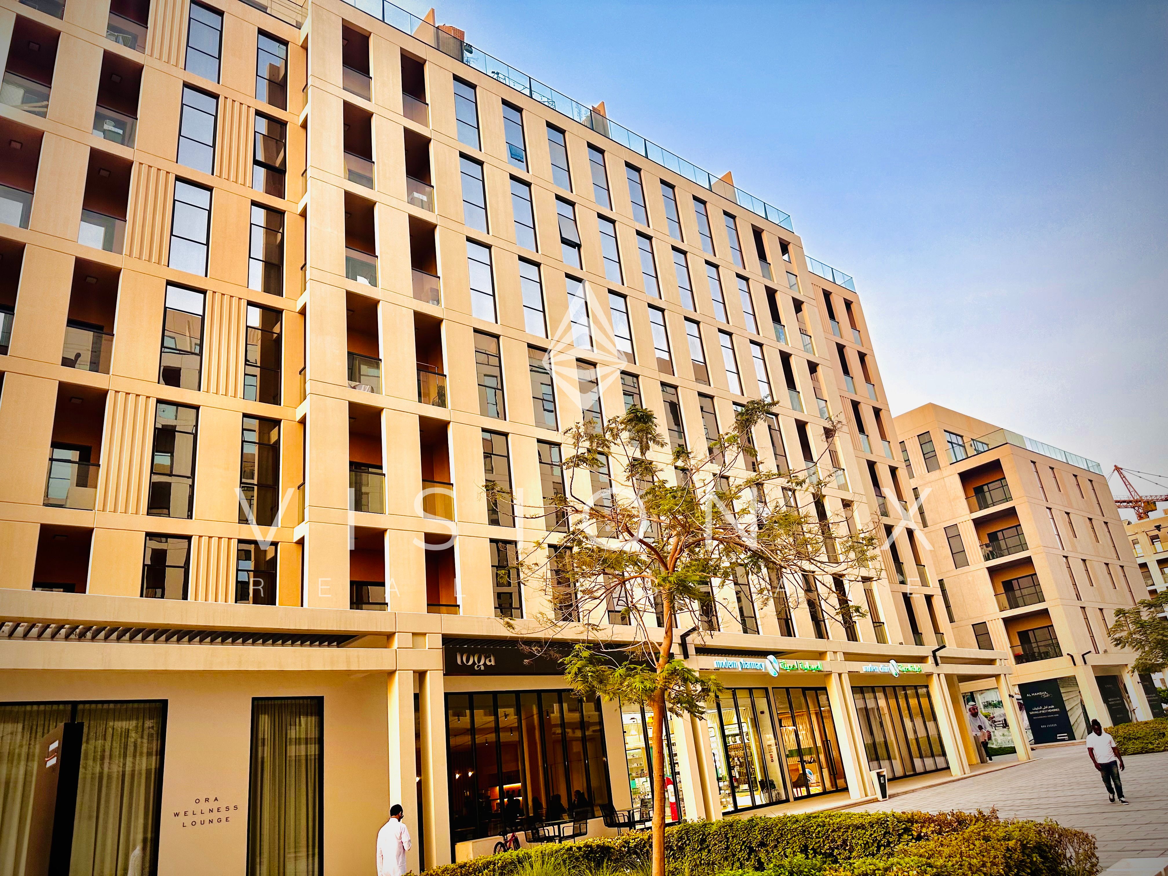 Sleek | Vibrant Zone | Comfortable Layout