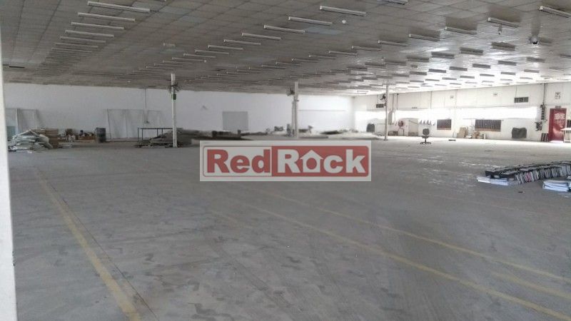 Warehouse Compound with Centralized AC with 600KW