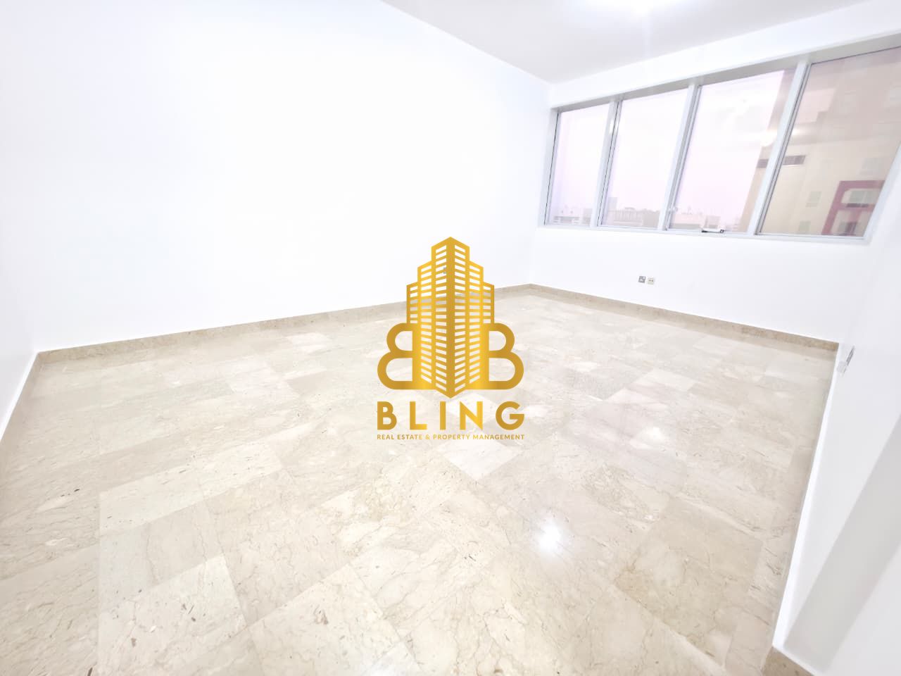 Tremendous 3BHK With Built-In Cupboards & Closed Kitchen