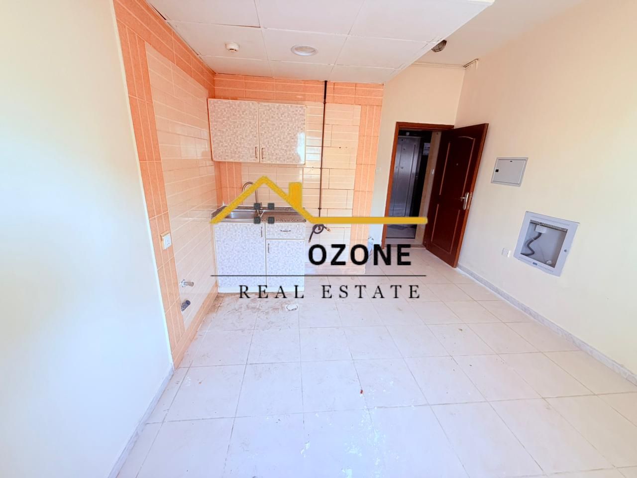 Studio with open Kitchen - Neat & Clean - Ready To Move 4 Cheque Payment
