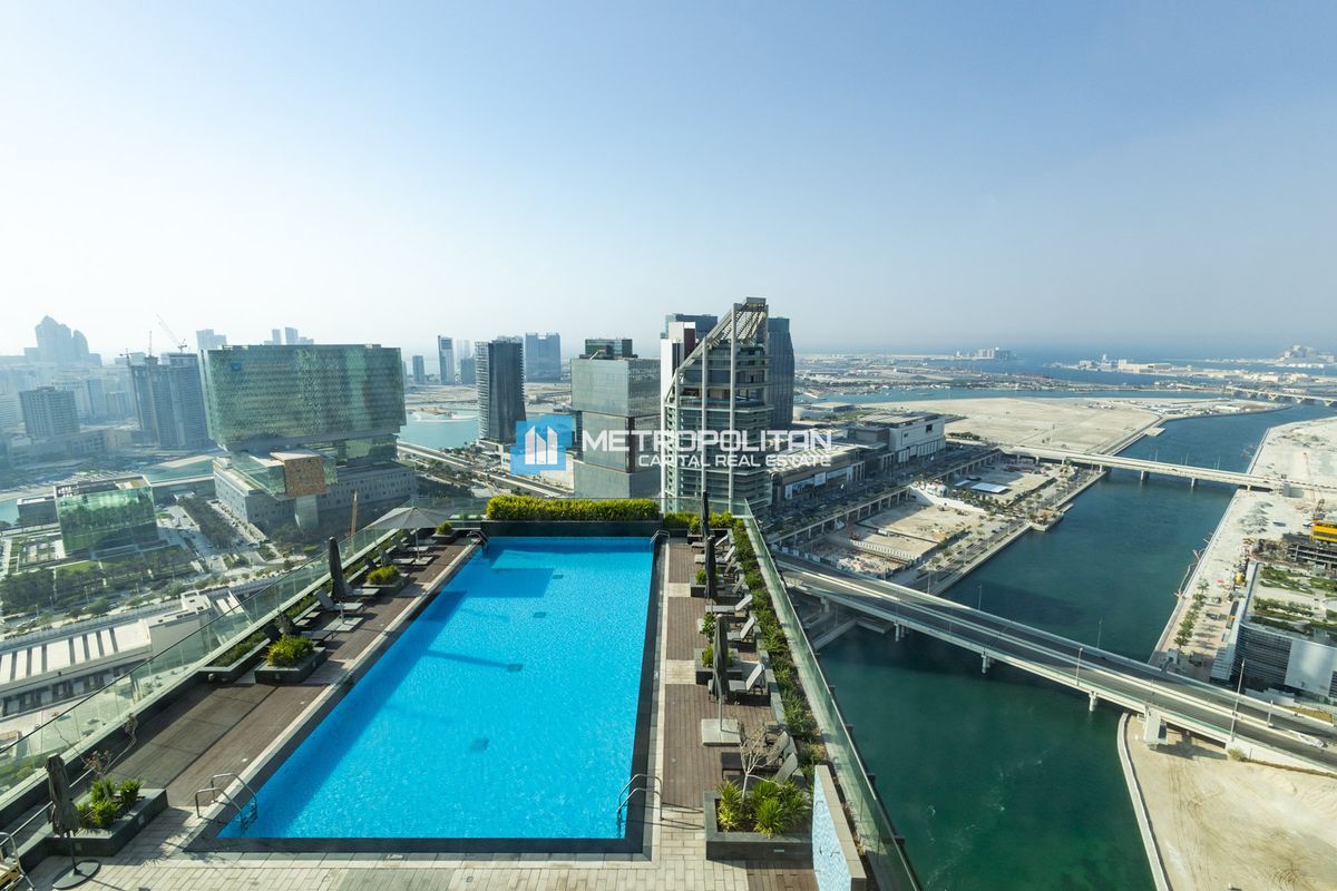 Pool And Canal Views | High Floor | Closed Kitchen