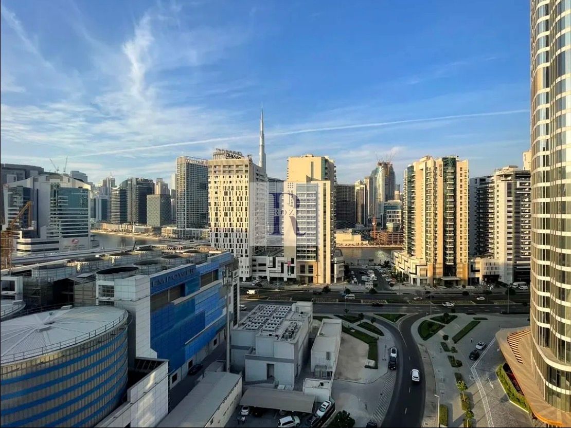 High Floor - Burj View - Spacious