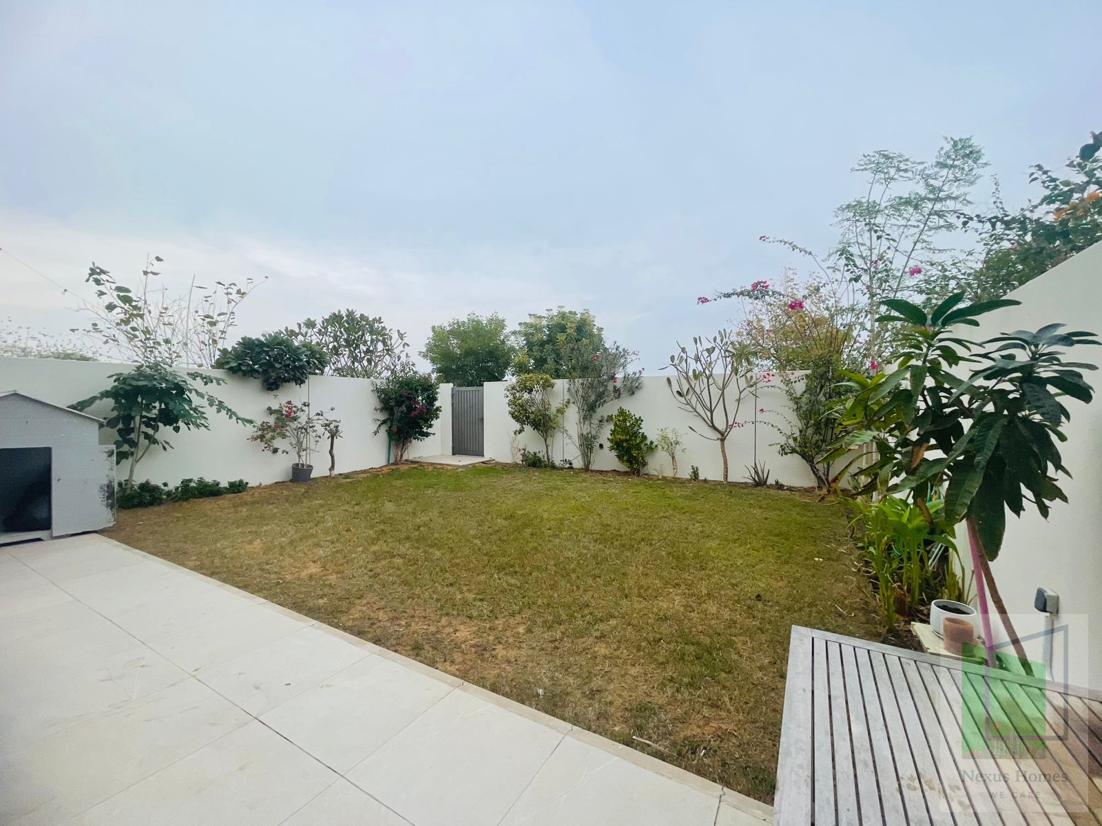 Private Garden | Massive 3 BR TH | Well Maintained