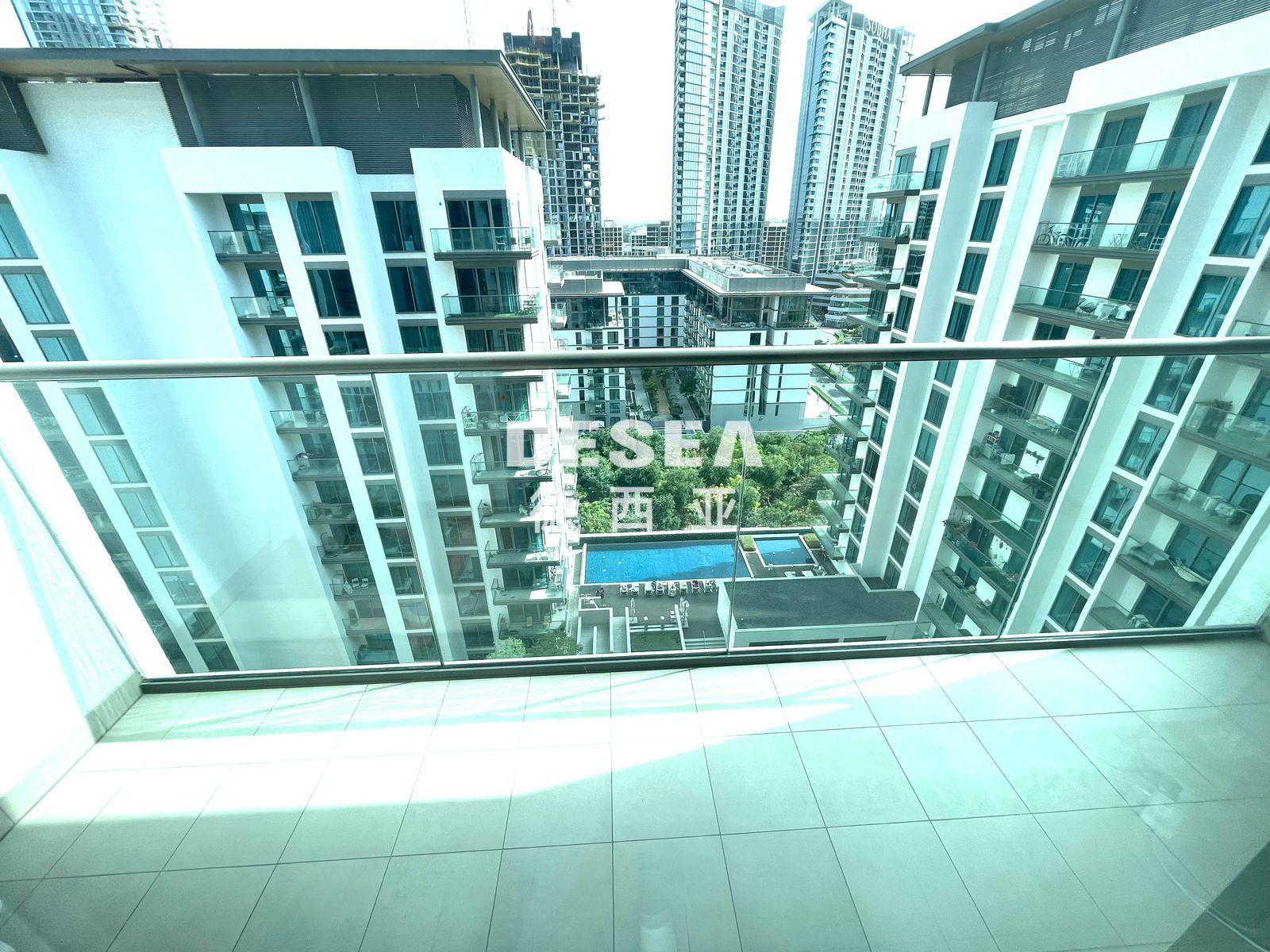 GREAT COMMUNITY - HIGH FLOOR - PRIME LOCATION