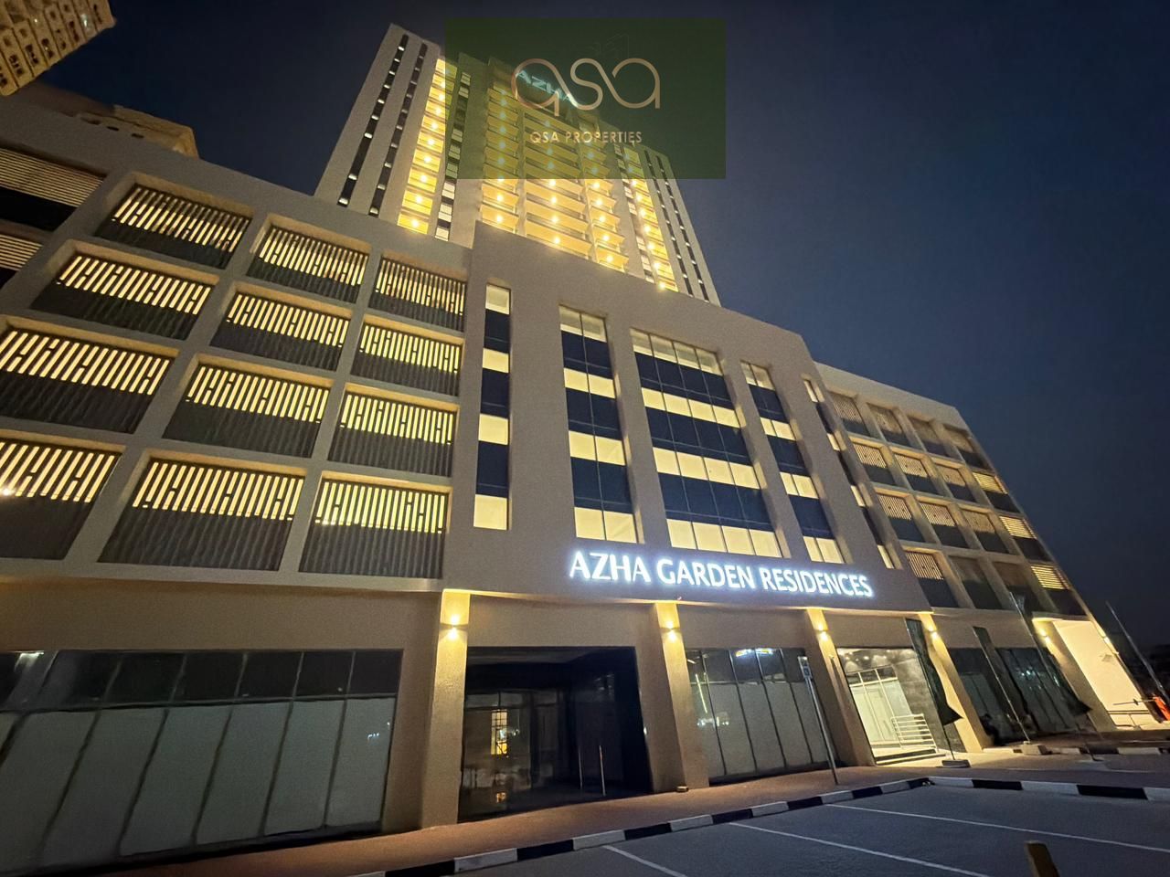 Special price, one-time payment. Modern apartments, first occupancy. A luxurious address in the new Azha community (city views - gym - swimming pool -
