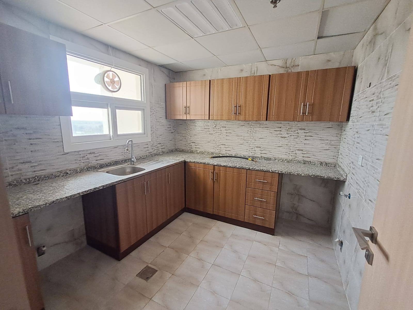 Spacious 2bhk with 3 bath and balcony