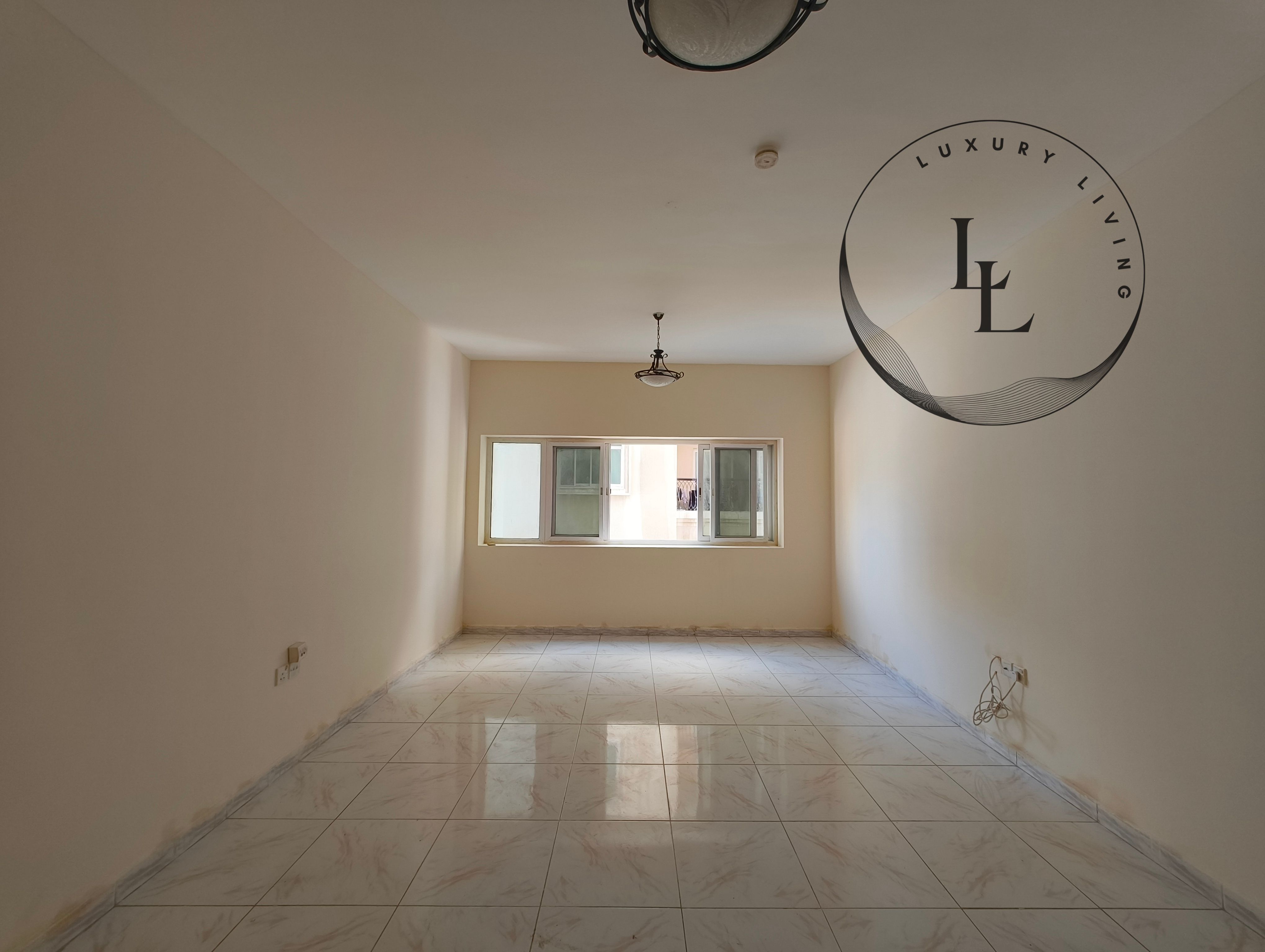 Spacious and affordable 1bhk in 35k, family building and maintenance free.